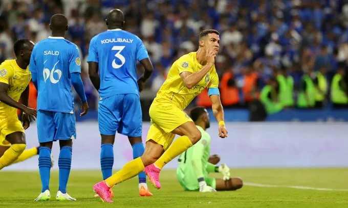 Ronaldo lập cú đúp, Al Nassr ngược dòng, vô địch Arab Champions Cup - Ảnh 2. Ronaldo lập cú đúp, Al Nassr ngược dòng, vô địch Arab Champions Cup - Ảnh 2.