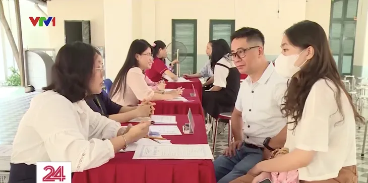 TP Hồ Chí Minh: Khẩn trương hoàn thành phân tuyến tuyển sinh đầu cấp - Ảnh 5. TP Hồ Chí Minh: Khẩn trương hoàn thành phân tuyến tuyển sinh đầu cấp - Ảnh 5.