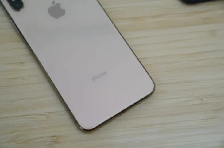 Có lẽ bạn không nên mua iPhone ngay bây giờ - Ảnh 1. Có lẽ bạn không nên mua iPhone ngay bây giờ - Ảnh 1.