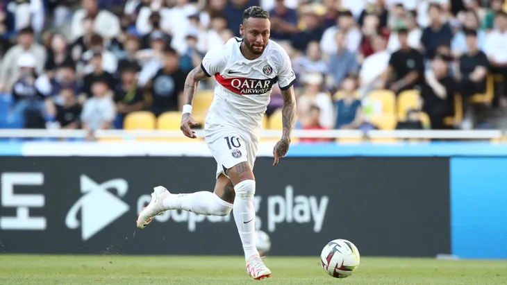 Neymar sắp theo chân Ronaldo sang Saudi Arabia - Ảnh 2. Neymar sắp theo chân Ronaldo sang Saudi Arabia - Ảnh 2.