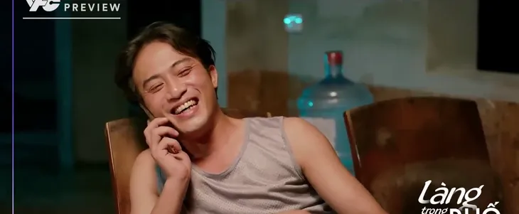 Làng trong phố - Tập 11: Hiếu làm bảo vệ, chạm mặt em gái Hùng - Ảnh 2. Làng trong phố - Tập 11: Hiếu làm bảo vệ, chạm mặt em gái Hùng - Ảnh 2.