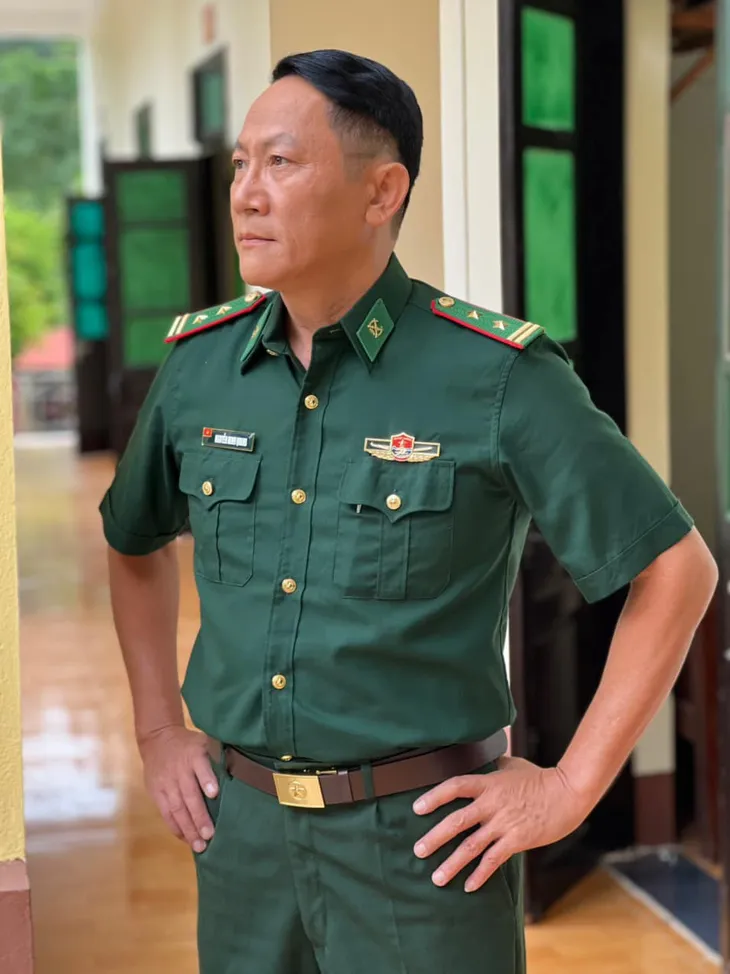 Góc nghiêng đốn tim của dàn chiến sĩ Cuộc chiến không giới tuyến - Ảnh 7. Góc nghiêng đốn tim của dàn chiến sĩ Cuộc chiến không giới tuyến - Ảnh 7.