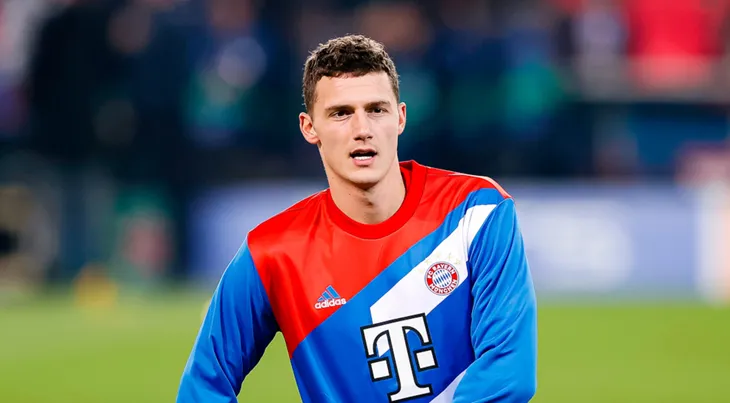 Manchester United nhắm Pavard thay thế Harry Maguire - Ảnh 1. Manchester United nhắm Pavard thay thế Harry Maguire - Ảnh 1.