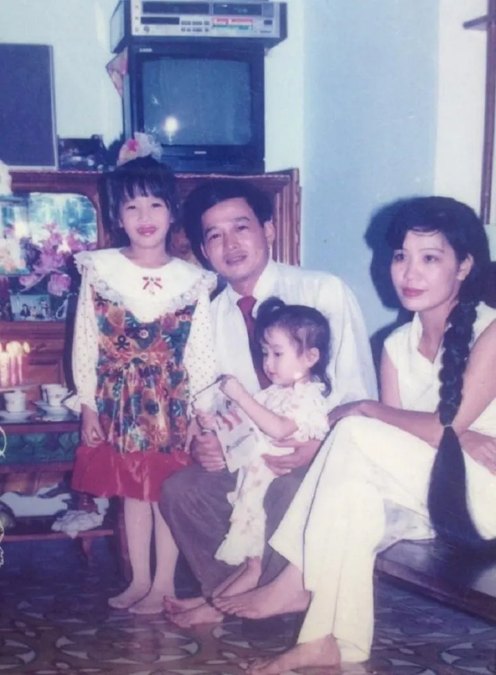 Đạo diễn Dũng khùng hiếm hoi đăng ảnh hẹn hò Bùi Lan Hương - Ảnh 5. Đạo diễn Dũng khùng hiếm hoi đăng ảnh hẹn hò Bùi Lan Hương - Ảnh 5.