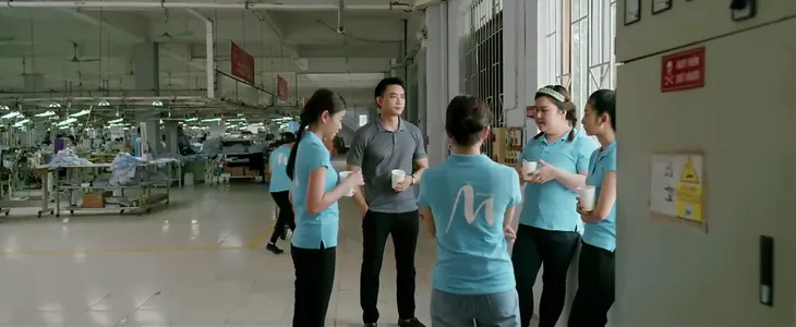 Làng trong phố - Tập 12: Cô sinh viên sợ nghèo hèn bất chấp cặp đàn ông có vợ - Ảnh 15. Làng trong phố - Tập 12: Cô sinh viên sợ nghèo hèn bất chấp cặp đàn ông có vợ - Ảnh 15.
