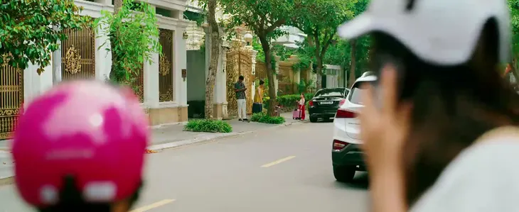 Làng trong phố - Tập 12: Cô sinh viên sợ nghèo hèn bất chấp cặp đàn ông có vợ - Ảnh 5. Làng trong phố - Tập 12: Cô sinh viên sợ nghèo hèn bất chấp cặp đàn ông có vợ - Ảnh 5.