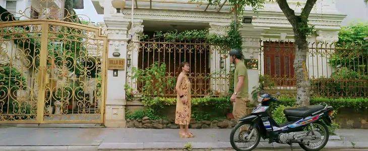Làng trong phố - Tập 12: Cô sinh viên sợ nghèo hèn bất chấp cặp đàn ông có vợ - Ảnh 7. Làng trong phố - Tập 12: Cô sinh viên sợ nghèo hèn bất chấp cặp đàn ông có vợ - Ảnh 7.