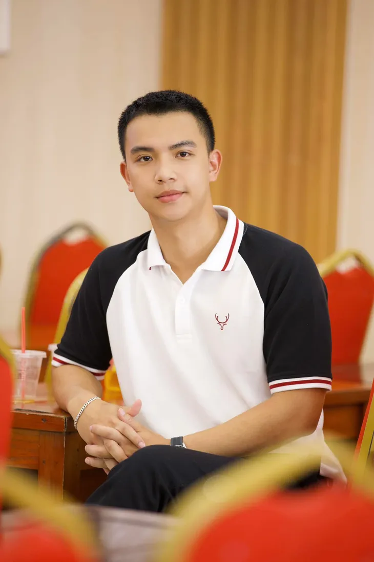 Con trai Lưu nát đóng phim mới cùng bố - Ảnh 4. Con trai Lưu nát đóng phim mới cùng bố - Ảnh 4.