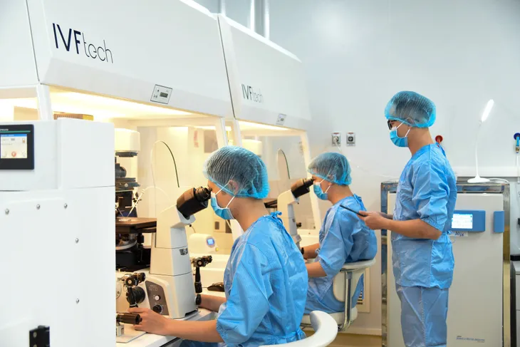Đau bụng kinh cảnh báo nguy cơ vô sinh - Ảnh 1. Đau bụng kinh cảnh báo nguy cơ vô sinh - Ảnh 1.