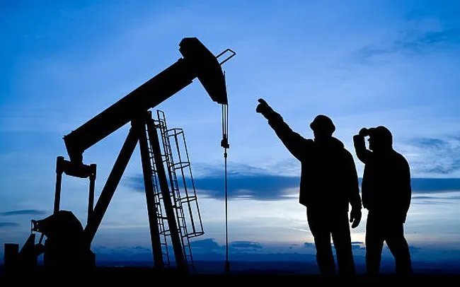 Giá dầu nới rộng đà giảm - Ảnh 1. Giá dầu nới rộng đà giảm - Ảnh 1.