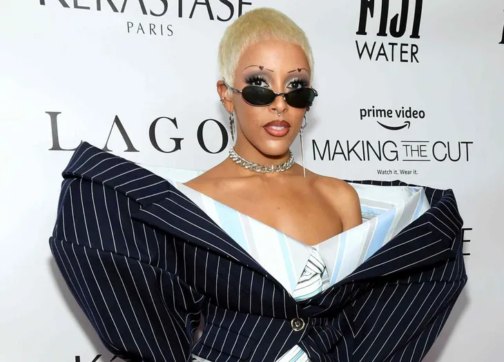 Doja Cat không lo lắng khi bị fan quay lưng - Ảnh 1. Doja Cat không lo lắng khi bị fan quay lưng - Ảnh 1.