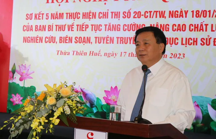 Nâng cao chất lượng nghiên cứu, biên soạn, tuyên truyền, giáo dục lịch sử Đảng - Ảnh 2.