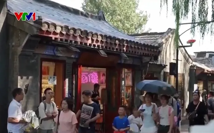 WHO kêu gọi tăng cường xét nghiệm biến thể mới gây COVID-19 - Ảnh 1. WHO kêu gọi tăng cường xét nghiệm biến thể mới gây COVID-19 - Ảnh 1.