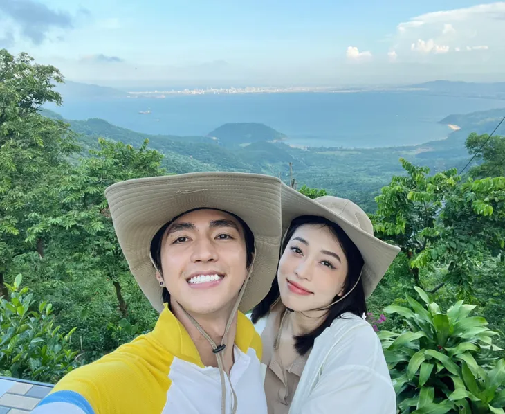 NSƯT Đỗ Kỷ mừng sinh nhật bà xã Lan Hương, Thu Quỳnh trở lại phim trường - Ảnh 5. NSƯT Đỗ Kỷ mừng sinh nhật bà xã Lan Hương, Thu Quỳnh trở lại phim trường - Ảnh 5.