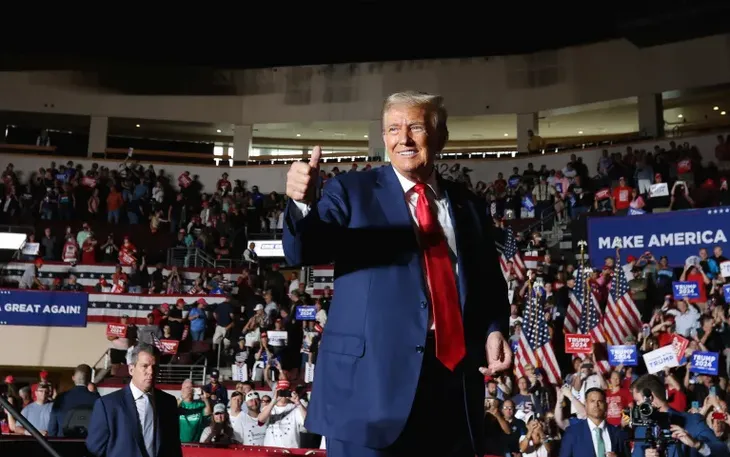 Ông Trump đối mặt cáo buộc liên bang vì âm mưu đảo ngược kết quả bầu cử năm 2020 - Ảnh 3. Ông Trump đối mặt cáo buộc liên bang vì âm mưu đảo ngược kết quả bầu cử năm 2020 - Ảnh 3.