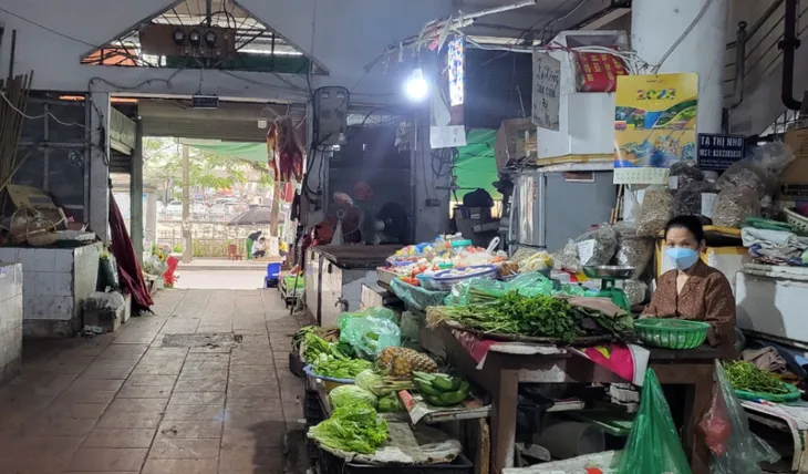 Năm 2023, Hà Nội xây mới, sửa chữa hàng chục chợ truyền thống - Ảnh 1. Năm 2023, Hà Nội xây mới, sửa chữa hàng chục chợ truyền thống - Ảnh 1.