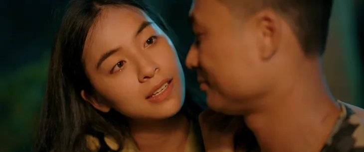 Làng trong phố - Tập 3: Không muốn mang tiếng ăn bám vợ, Hiếu quyết tâm lên thành phố tìm việc - Ảnh 23. Làng trong phố - Tập 3: Không muốn mang tiếng ăn bám vợ, Hiếu quyết tâm lên thành phố tìm việc - Ảnh 23.