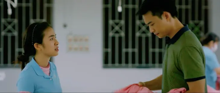 Làng trong phố - Tập 3: Không muốn mang tiếng ăn bám vợ, Hiếu quyết tâm lên thành phố tìm việc - Ảnh 9. Làng trong phố - Tập 3: Không muốn mang tiếng ăn bám vợ, Hiếu quyết tâm lên thành phố tìm việc - Ảnh 9.