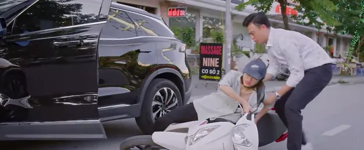 Món quà của cha - Tập 9: Ngày đầu đi hát, Thảo đã thành ngôi sao của quán - Ảnh 14. Món quà của cha - Tập 9: Ngày đầu đi hát, Thảo đã thành ngôi sao của quán - Ảnh 14.