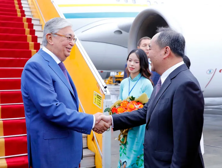 Khai thác những tiềm năng trong quan hệ hợp tác Việt Nam - Kazakhstan - Ảnh 1. Khai thác những tiềm năng trong quan hệ hợp tác Việt Nam - Kazakhstan - Ảnh 1.