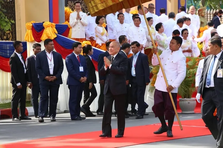 Campuchia khai mạc Quốc hội khóa VII, tiến hành kỳ họp thứ nhất - Ảnh 2. Campuchia khai mạc Quốc hội khóa VII, tiến hành kỳ họp thứ nhất - Ảnh 2.