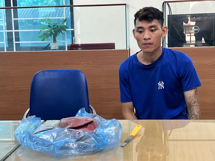 Bắt giữ nghi phạm cứa cổ tài xế taxi sau 7 giờ gây án - Ảnh 1. Bắt giữ nghi phạm cứa cổ tài xế taxi sau 7 giờ gây án - Ảnh 1.