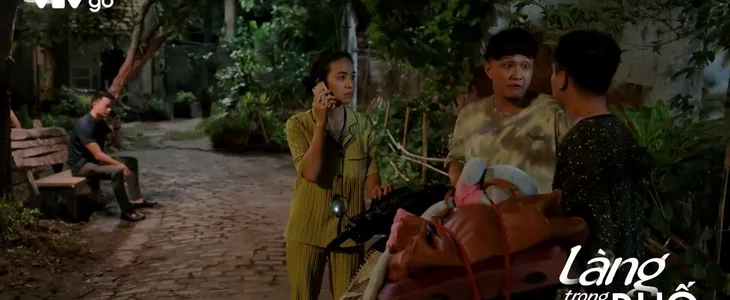 Làng trong phố - Tập 16: Hiếu mất hút cùng Nhung - Ảnh 4. Làng trong phố - Tập 16: Hiếu mất hút cùng Nhung - Ảnh 4.
