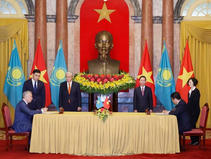 Việt Nam - Kazakhstan thống nhất đưa quan hệ hợp tác hai nước đi vào chiều sâu và hiệu quả - Ảnh 6.