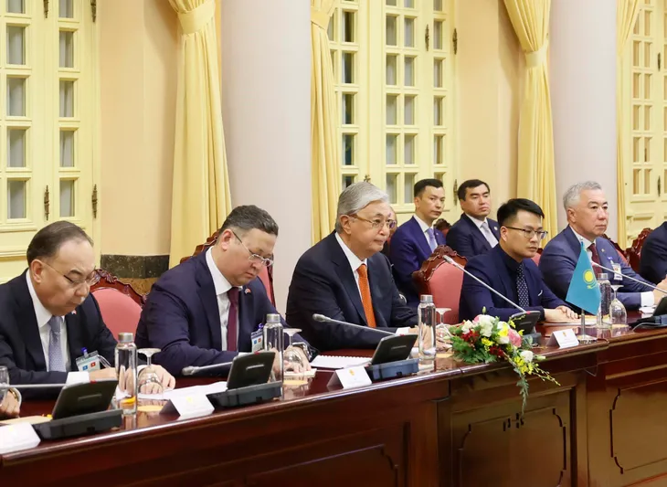 Chủ tịch nước Võ Văn Thưởng chủ trì Lễ đón chính thức Tổng thống Cộng hòa Kazakhstan - Ảnh 6. Chủ tịch nước Võ Văn Thưởng chủ trì Lễ đón chính thức Tổng thống Cộng hòa Kazakhstan - Ảnh 6.