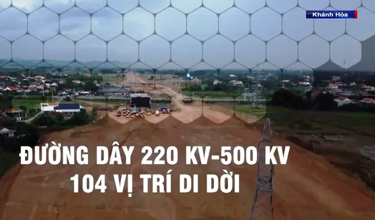 Chậm tiến độ cao tốc vì vướng đường truyền tải điện - Ảnh 3. Chậm tiến độ cao tốc vì vướng đường truyền tải điện - Ảnh 3.