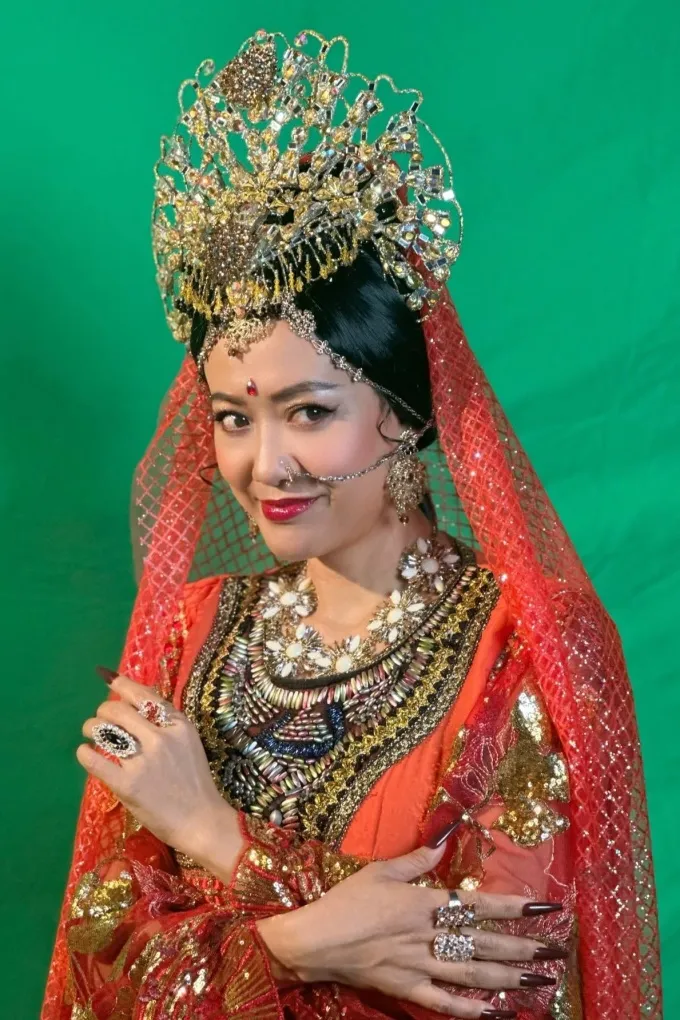 Maya trở lại ca hát sau thời gian dài ở ẩn, Á hậu Phương Nga đón tuổi mới hoành tráng - Ảnh 8. Maya trở lại ca hát sau thời gian dài ở ẩn, Á hậu Phương Nga đón tuổi mới hoành tráng - Ảnh 8.