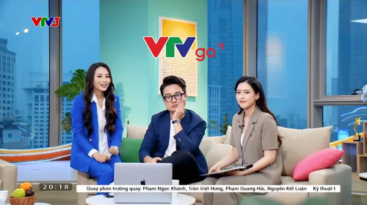 MC Sơn Lâm nhận cú tát điếng người từ MC Mù Tạt - Ảnh 5. MC Sơn Lâm nhận cú tát điếng người từ MC Mù Tạt - Ảnh 5.