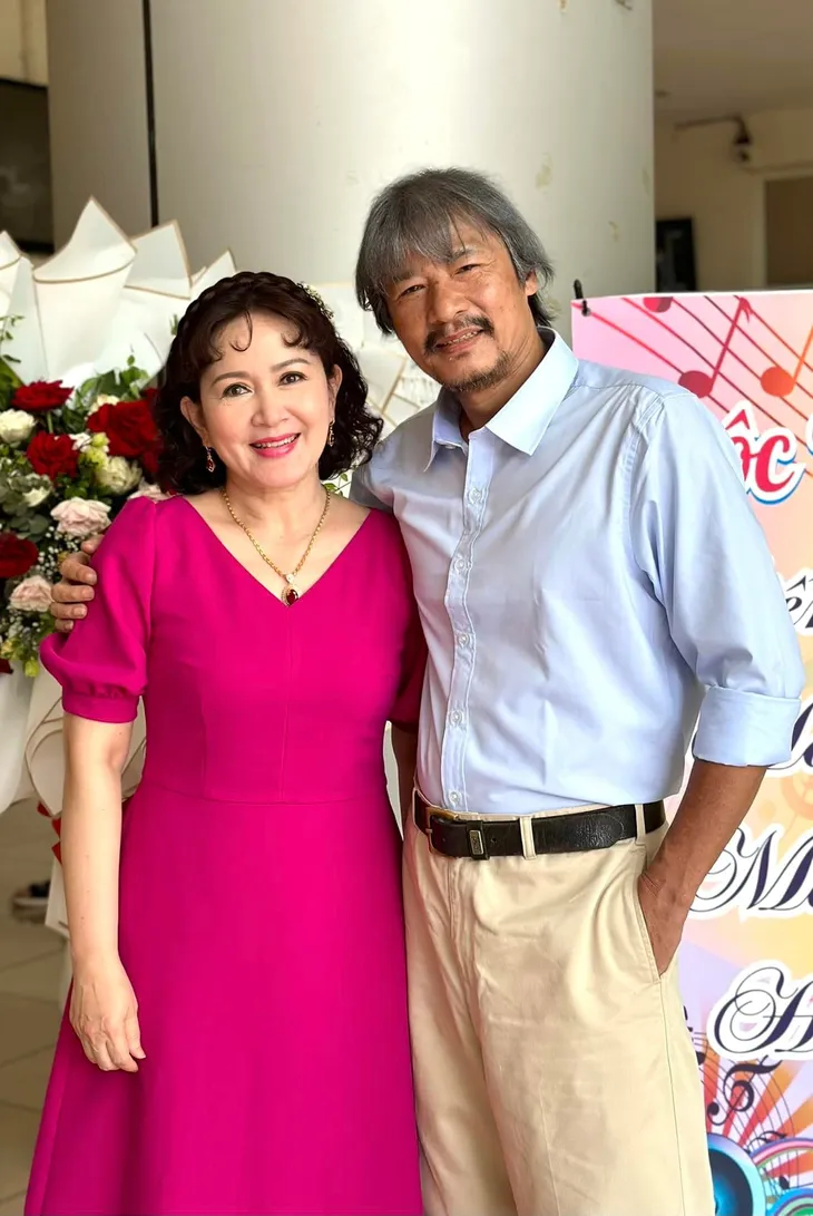 Món quà của cha đóng máy, hé lộ kết phim hoành tráng - Ảnh 6. Món quà của cha đóng máy, hé lộ kết phim hoành tráng - Ảnh 6.