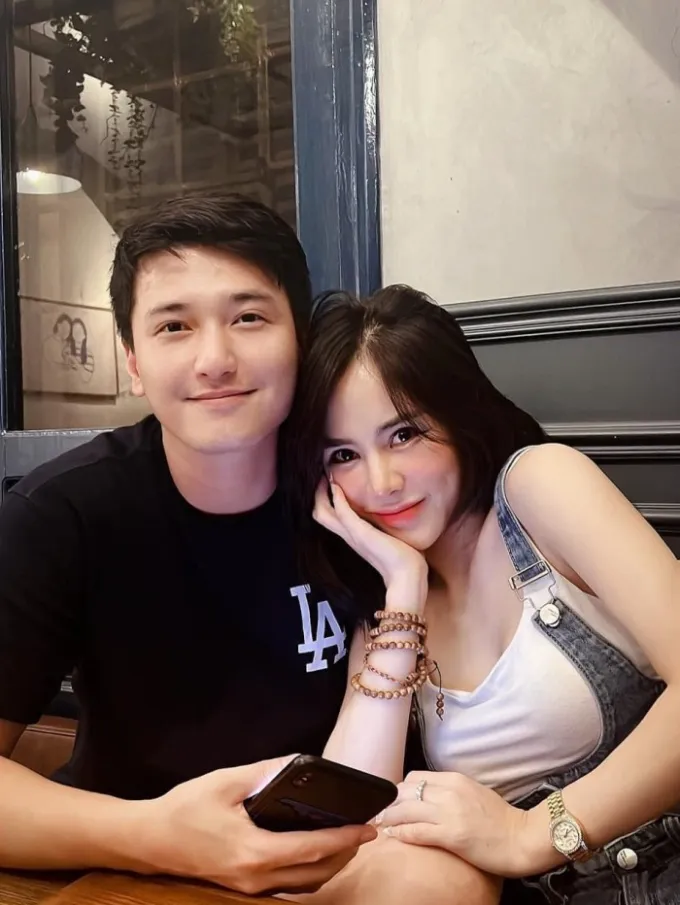 Huỳnh Anh lên chức bố, BTV Hoài Anh hội ngộ Lý Hùng - Ảnh 1. Huỳnh Anh lên chức bố, BTV Hoài Anh hội ngộ Lý Hùng - Ảnh 1.
