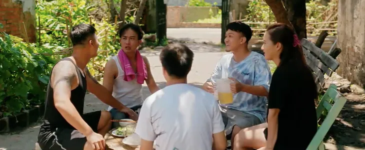 Làng trong phố - Tập 18: Xóm trọ có biến căng, Nhung là kẻ tình nghi số 1 - Ảnh 9. Làng trong phố - Tập 18: Xóm trọ có biến căng, Nhung là kẻ tình nghi số 1 - Ảnh 9.