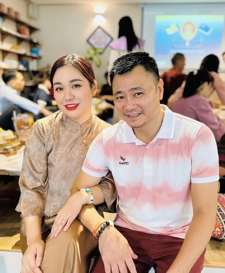 Huỳnh Anh lên chức bố, BTV Hoài Anh hội ngộ Lý Hùng - Ảnh 5. Huỳnh Anh lên chức bố, BTV Hoài Anh hội ngộ Lý Hùng - Ảnh 5.