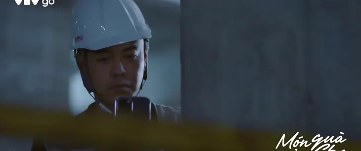 Món quà của cha - Tập 18: Nghĩa bắt quả tang đồng nghiệp ăn cắp vật liệu - Ảnh 1. Món quà của cha - Tập 18: Nghĩa bắt quả tang đồng nghiệp ăn cắp vật liệu - Ảnh 1.