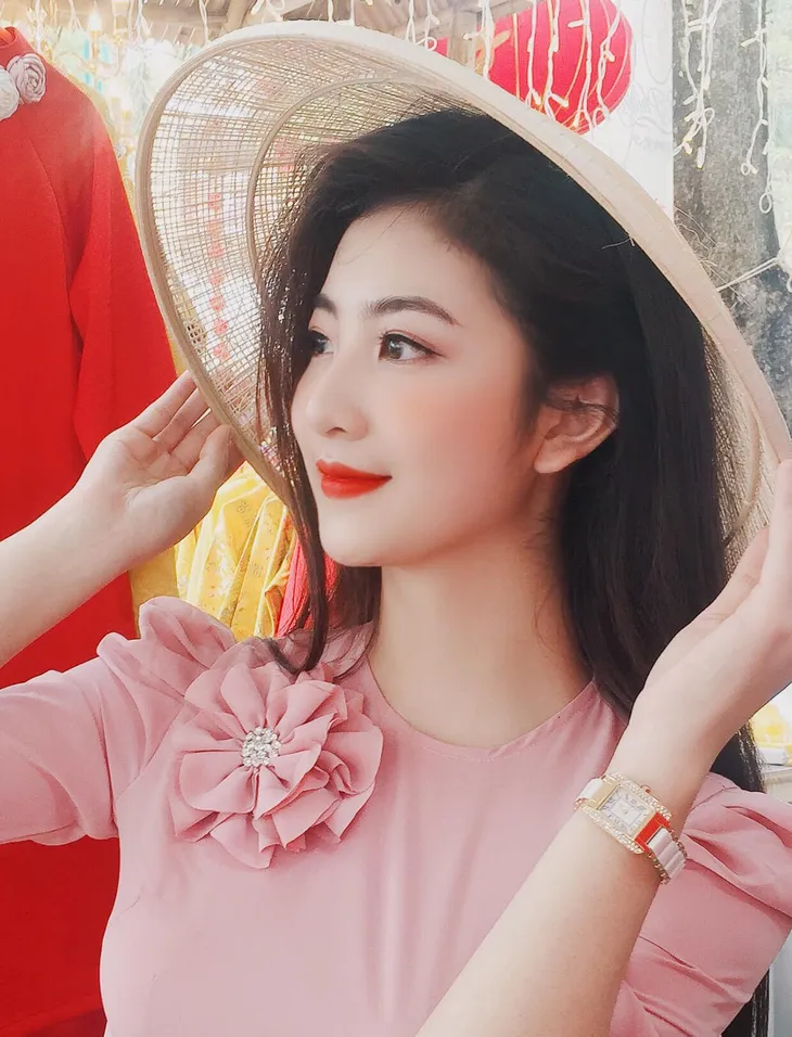 Vẻ ngoài xinh đẹp của ndiễn viên lần đầu đóng phim đã bị ghét - Ảnh 6. Vẻ ngoài xinh đẹp của ndiễn viên lần đầu đóng phim đã bị ghét - Ảnh 6.