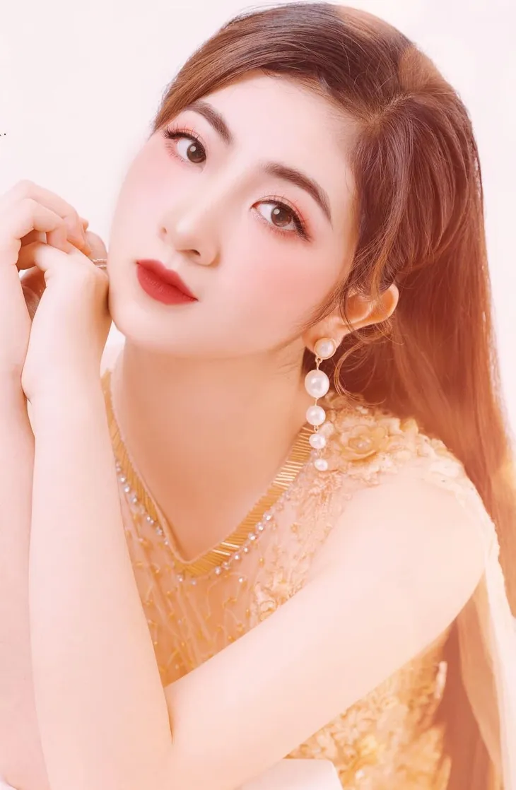 Vẻ ngoài xinh đẹp của ndiễn viên lần đầu đóng phim đã bị ghét - Ảnh 13. Vẻ ngoài xinh đẹp của ndiễn viên lần đầu đóng phim đã bị ghét - Ảnh 13.