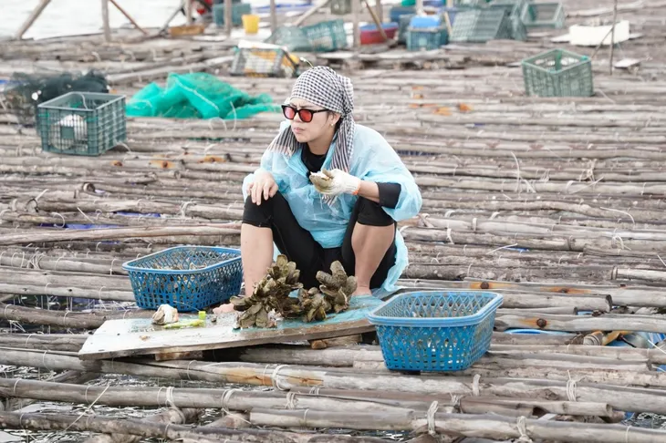 Huy Khánh gặp chấn thương khi mưu sinh ở Ninh Thuận - Ảnh 4. Huy Khánh gặp chấn thương khi mưu sinh ở Ninh Thuận - Ảnh 4.
