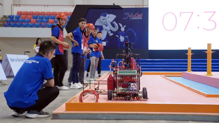 Đội tuyển Việt Nam dẫn đầu thành tích thử sân tại ABU Robocon 2023 - Ảnh 5. Đội tuyển Việt Nam dẫn đầu thành tích thử sân tại ABU Robocon 2023 - Ảnh 5.