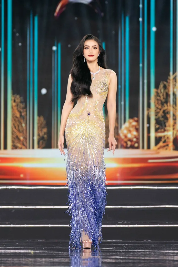 Lê Hoàng Phương đăng quang Hoa hậu Hòa bình Việt Nam 2023 - Ảnh 12. Lê Hoàng Phương đăng quang Hoa hậu Hòa bình Việt Nam 2023 - Ảnh 12.