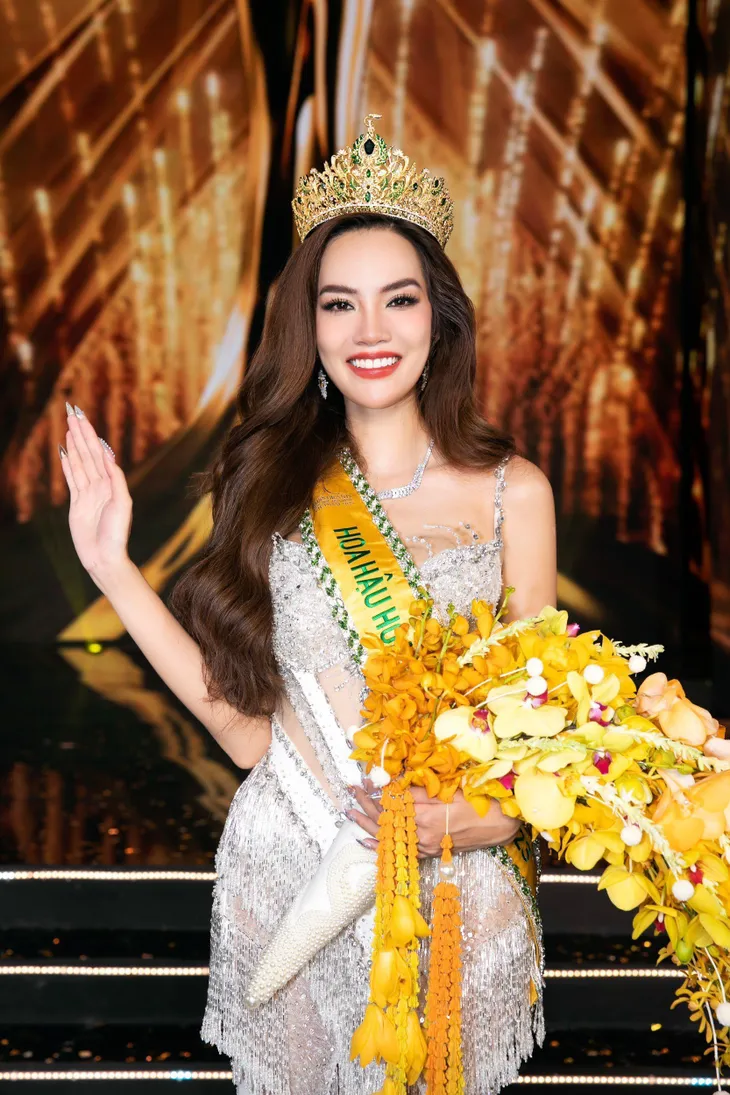 Nhìn lại hành trình chinh phục vương miện của Hoa hậu Hoà bình Việt Nam 2023 Lê Hoàng Phương - Ảnh 1. Nhìn lại hành trình chinh phục vương miện của Hoa hậu Hoà bình Việt Nam 2023 Lê Hoàng Phương - Ảnh 1.
