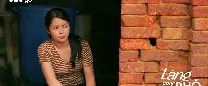Làng trong phố - Tập 21: Mến quắc mắt khiến vợ tắt điện - Ảnh 1. Làng trong phố - Tập 21: Mến quắc mắt khiến vợ tắt điện - Ảnh 1.