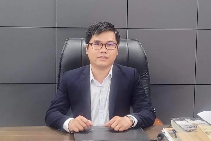 TP Hồ Chí Minh: Nhóm người hành hung tài xế trên đường dẫn cao tốc vì xin vượt không được có thể bị xử lý thế nào? - Ảnh 1. TP Hồ Chí Minh: Nhóm người hành hung tài xế trên đường dẫn cao tốc vì xin vượt không được có thể bị xử lý thế nào? - Ảnh 1.