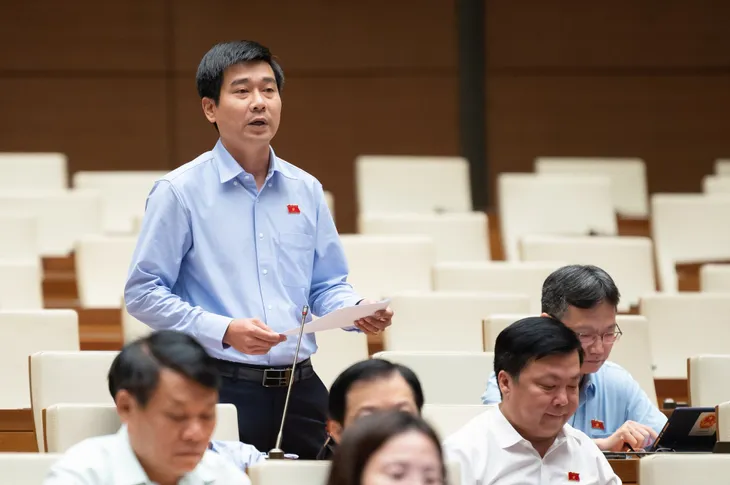 Cần chấm dứt tình trạng mua nhà ở xã hội kiểu bốc thăm trúng thưởng - Ảnh 3. Cần chấm dứt tình trạng mua nhà ở xã hội kiểu bốc thăm trúng thưởng - Ảnh 3.