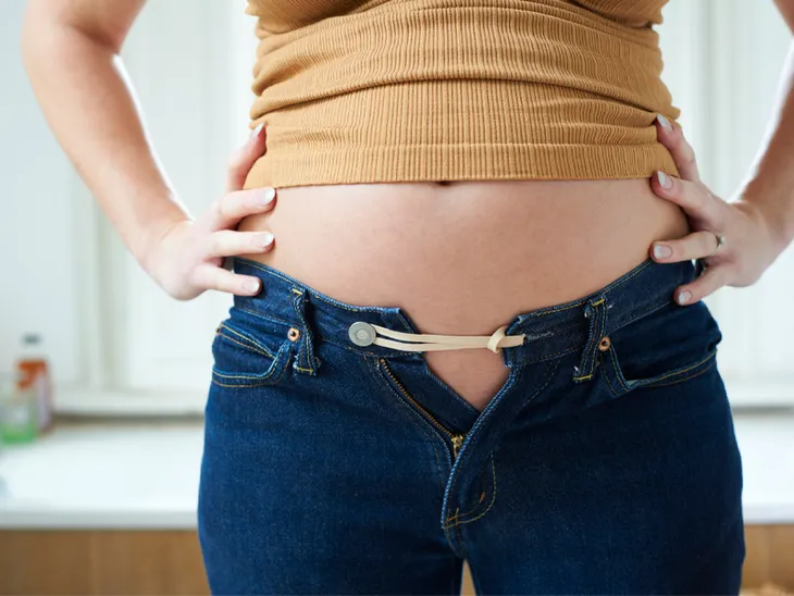 Cách khắc phục cảm giác đầy hơi - Ảnh 1.