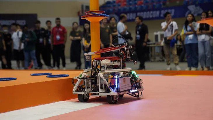 Các đội tuyển ABU Robocon 2023 giao lưu và chia sẻ công nghệ - Ảnh 7. Các đội tuyển ABU Robocon 2023 giao lưu và chia sẻ công nghệ - Ảnh 7.