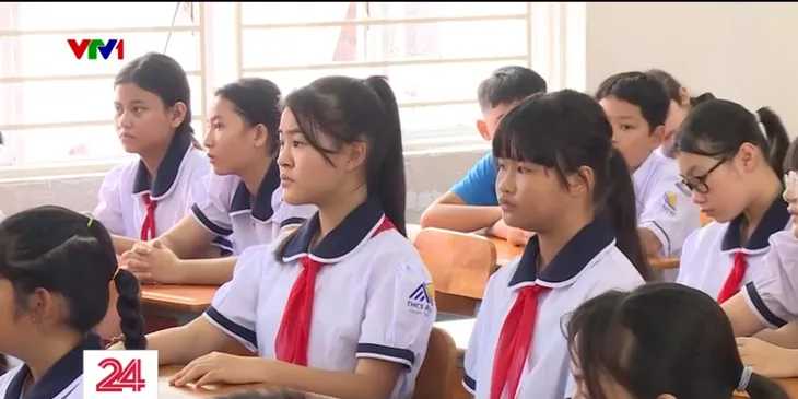 TP Hồ Chí Minh: Nhiều giải pháp để đảm bảo đủ chỗ học - Ảnh 2. TP Hồ Chí Minh: Nhiều giải pháp để đảm bảo đủ chỗ học - Ảnh 2.