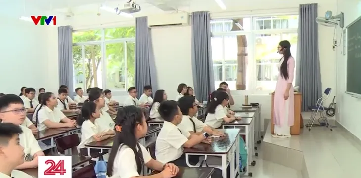 TP Hồ Chí Minh: Nhiều giải pháp để đảm bảo đủ chỗ học - Ảnh 3. TP Hồ Chí Minh: Nhiều giải pháp để đảm bảo đủ chỗ học - Ảnh 3.